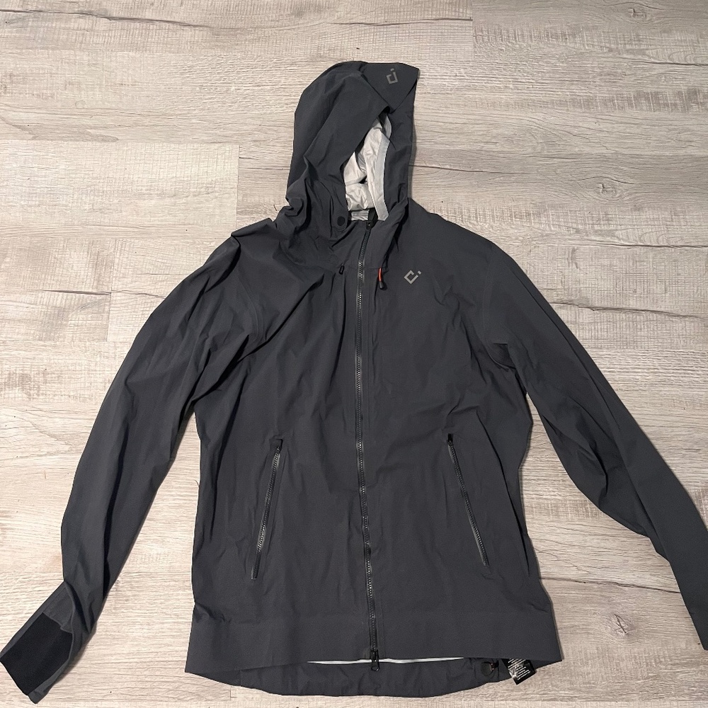 Velocio Men’s Trail Access Hardshell Rain Jacket Sz. L